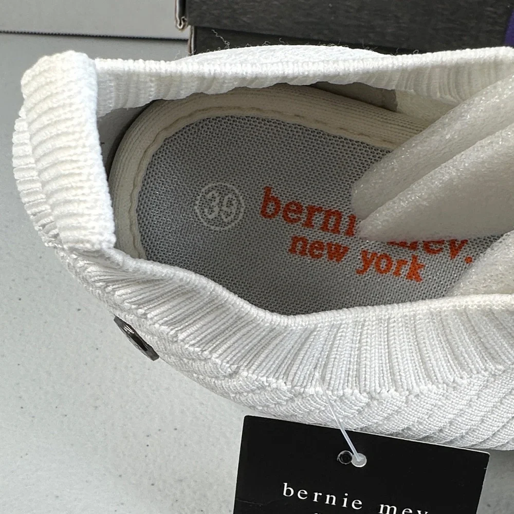 bernie mev. White Knit Slip-On Wedge Sneakers. Brand New - Picture 2 of 5